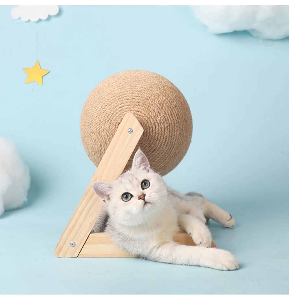 Scratching ball for cats