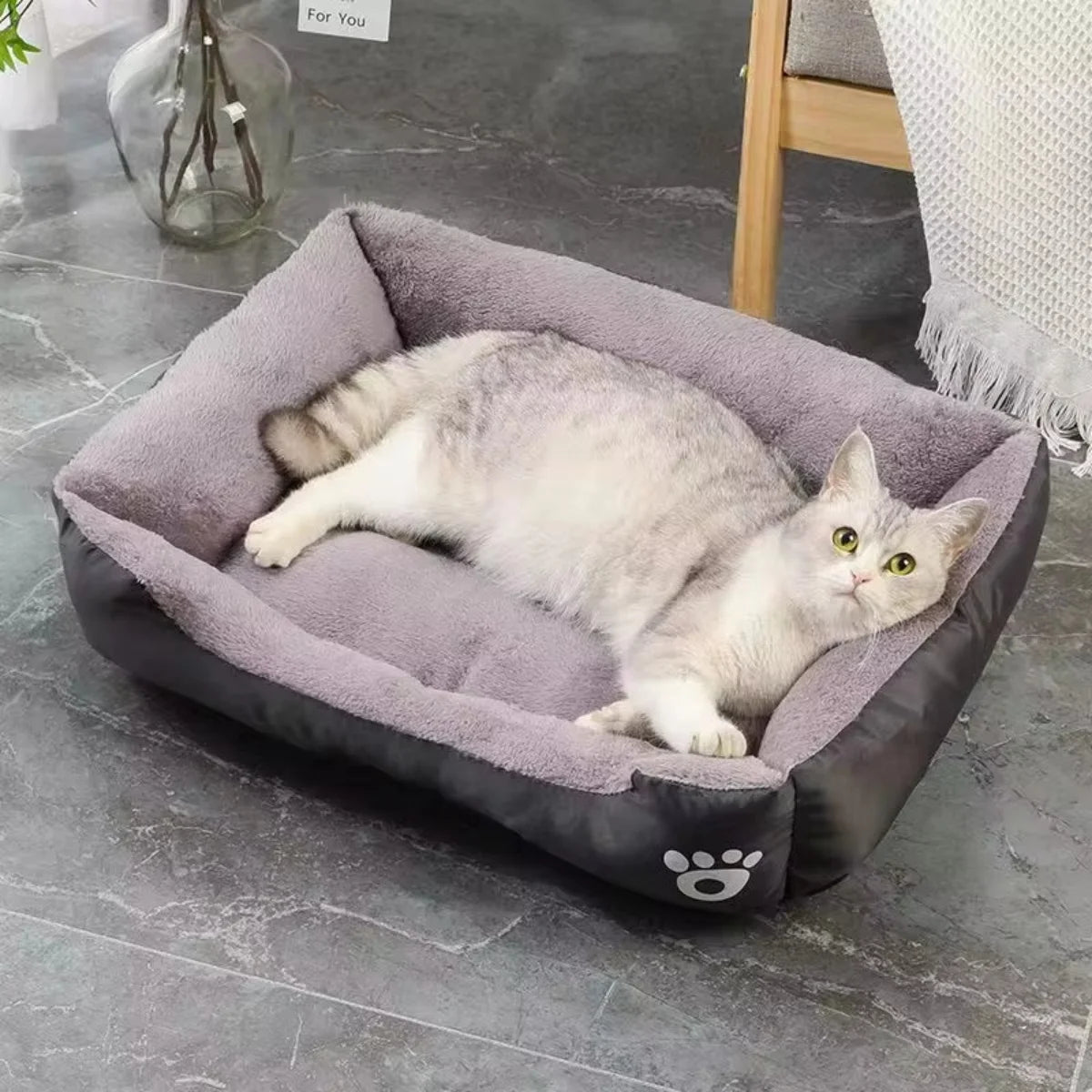 Colorful square dog bed for winter, soft and warm, waterproof.
