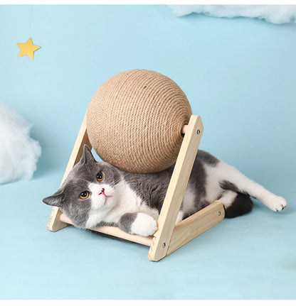 Scratching ball for cats
