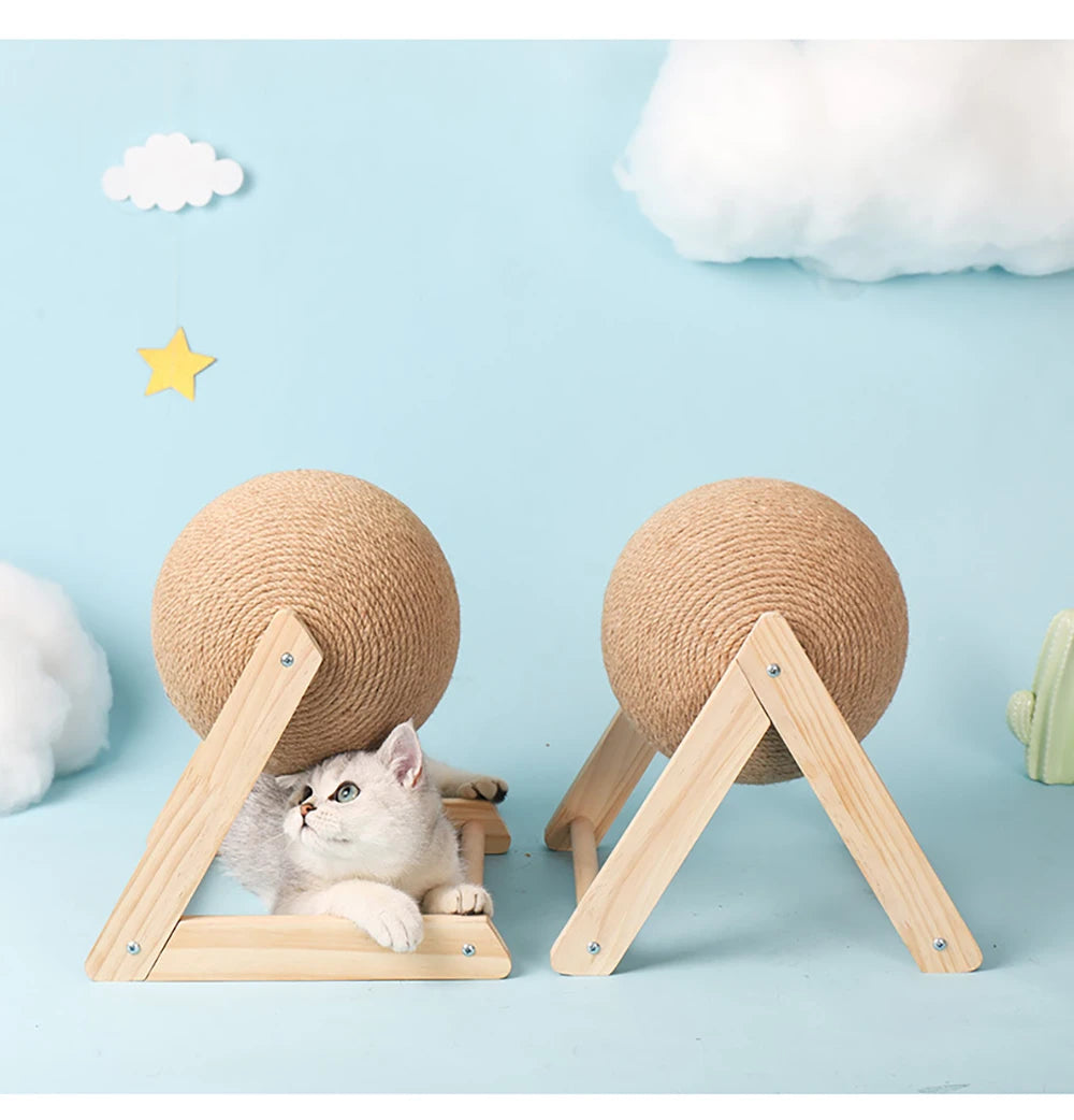 Scratching ball for cats