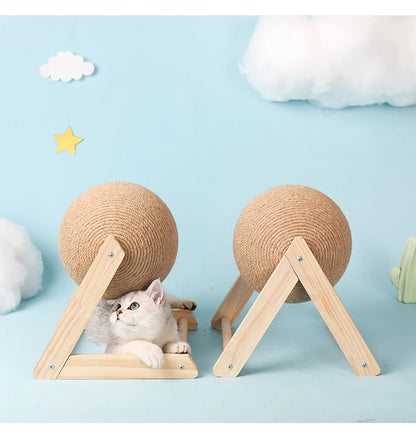 Scratching ball for cats