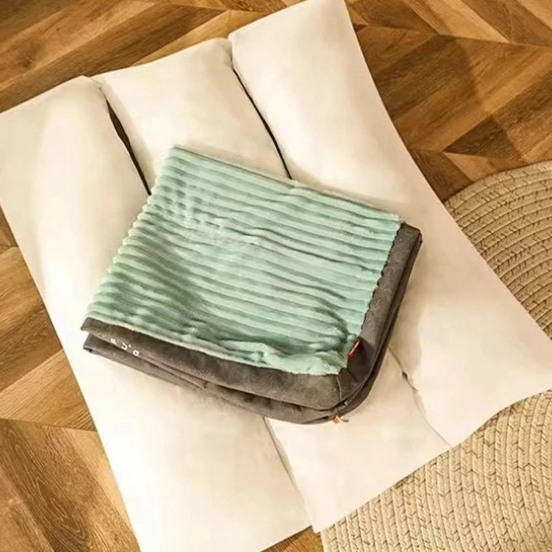 Warm winter bed for pet dogs