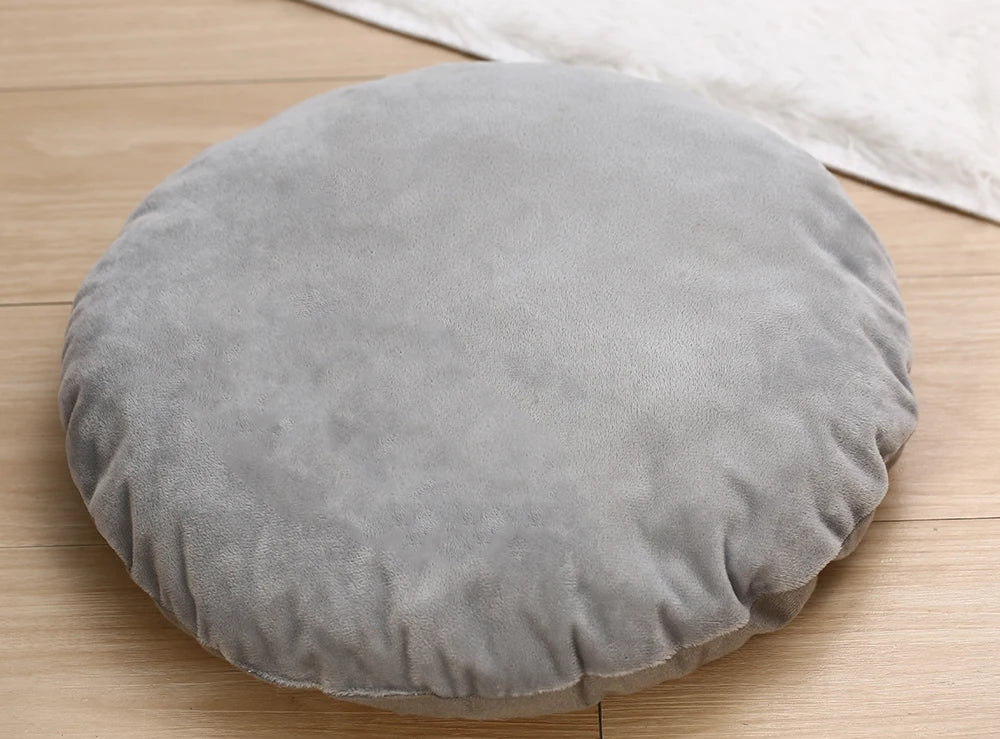 Super cat bed, warm house for pets.