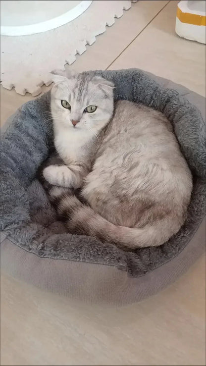 Very soft and warm dog bed