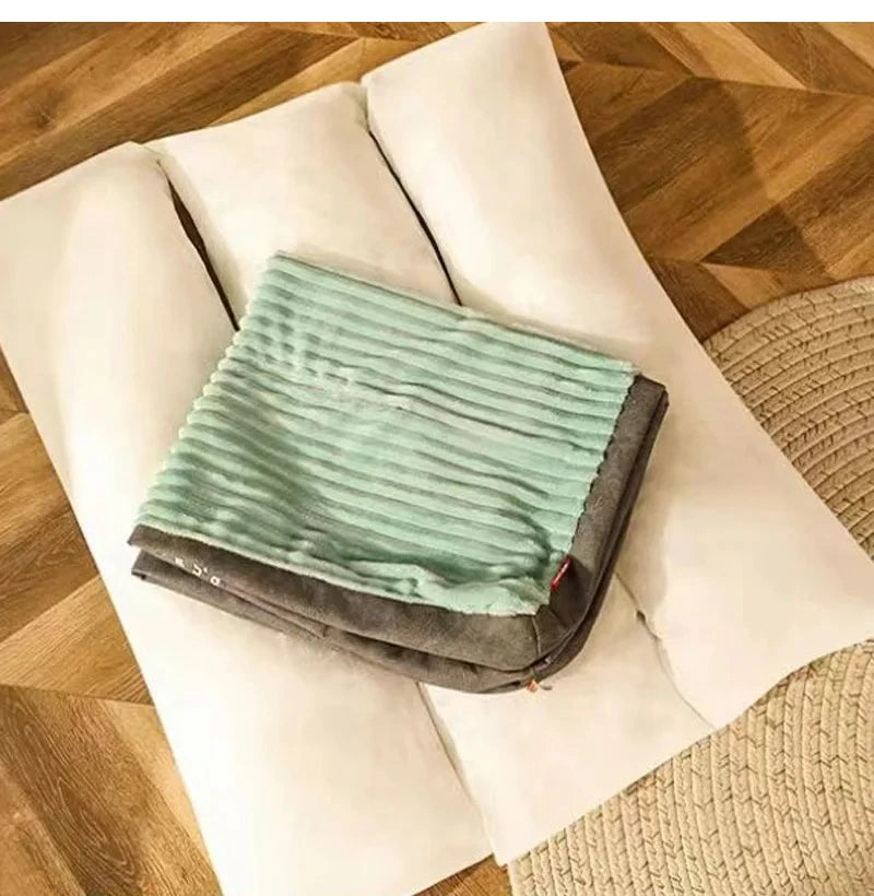 Warm winter bed for pet dogs