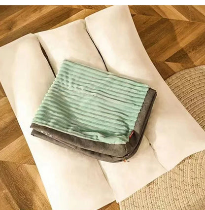 Warm winter bed for pet dogs